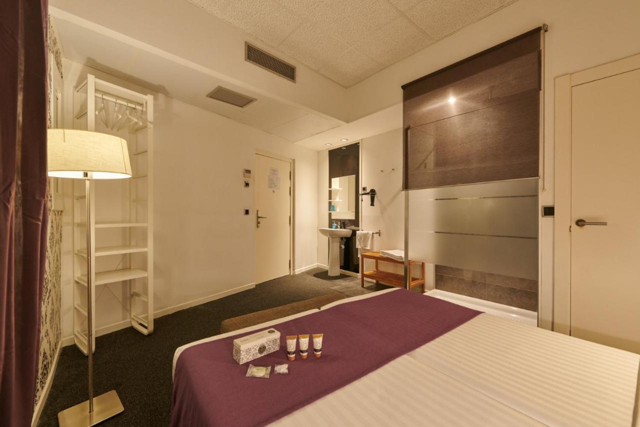Hostal Mayerling Centro Barcelona Bagian luar foto